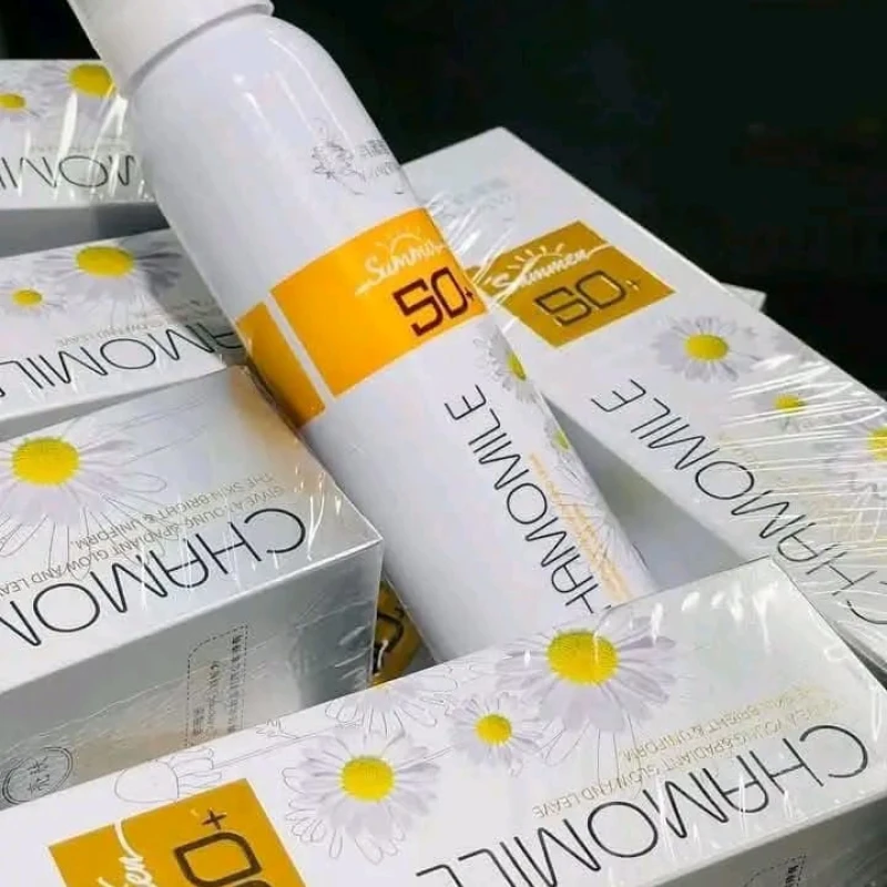 𝘾𝙝𝙖𝙢𝙤𝙢𝙞𝙡𝙚 𝙒 𝙝 𝙞 𝙩 𝙚 𝙣 𝙞 𝙣 𝙜 𝙎𝙪𝙣𝙨𝙘𝙧𝙚𝙚𝙣 𝙎𝙥𝙧𝙖𝙮- 200 ml